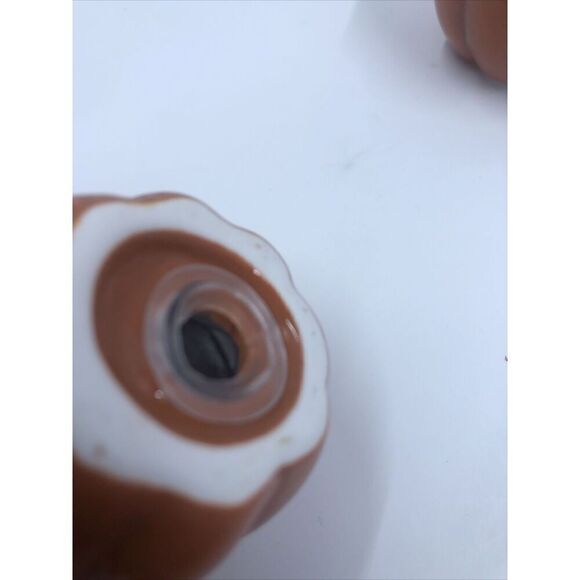 Vintage Ceramic Pumpkin Salt And Pepper Shaker Set - Picture 10 of 13